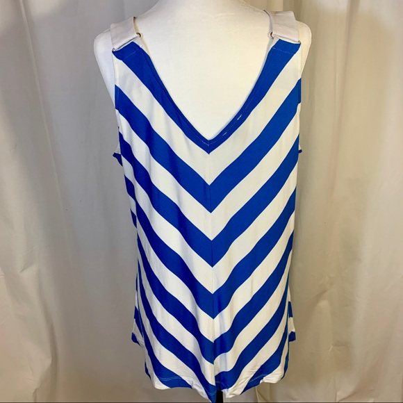 Flattering Danier Tank Top - Picture 3 of 4